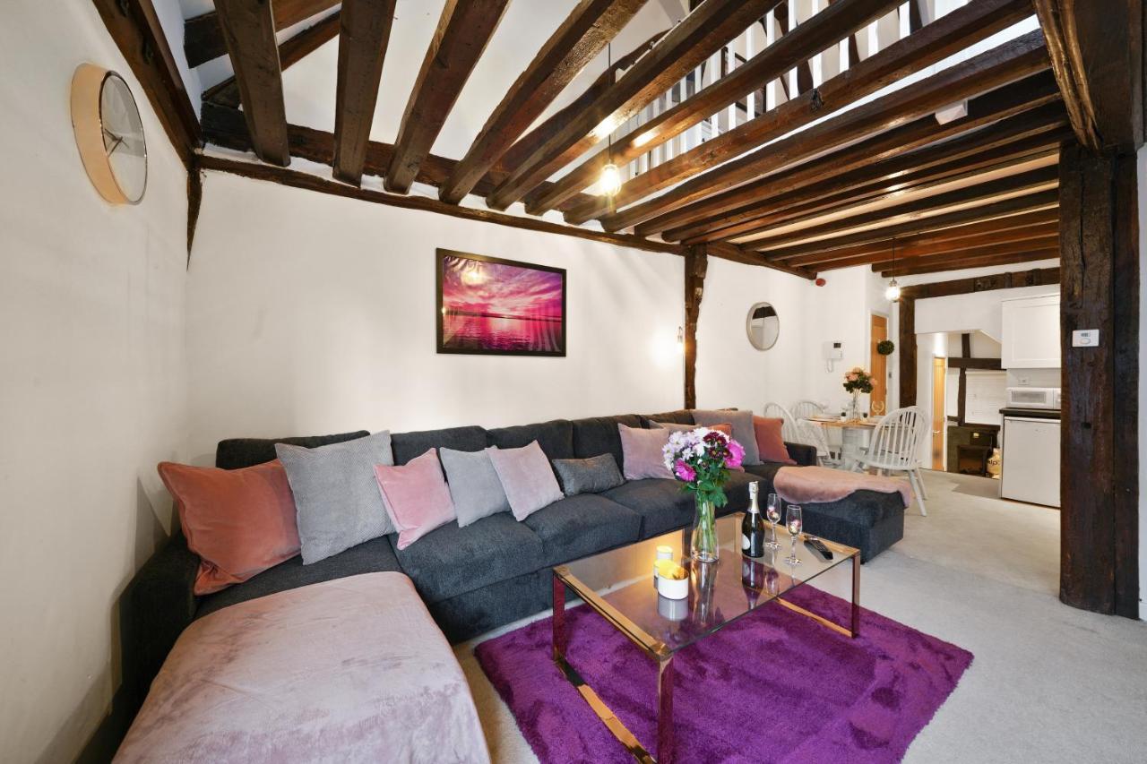 The Stunning Luxury Duplex Of Кентърбъри Екстериор снимка