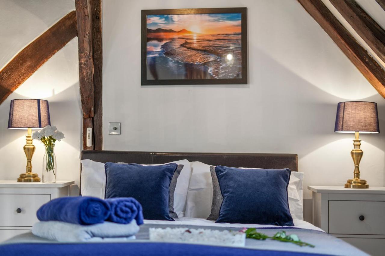 The Stunning Luxury Duplex Of Кентърбъри Екстериор снимка